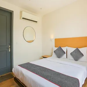 Hotel Townhouse Meera Bagh, Delhi (National Capital Territory of India)